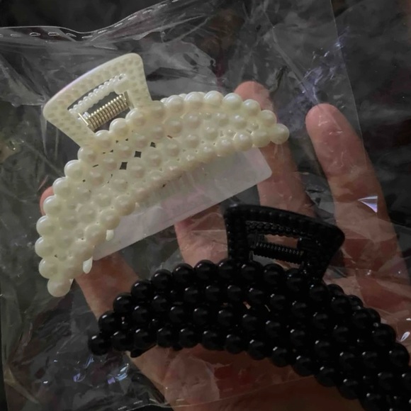 2pcs Faux Pearl Hair Claw - Picture 9 of 11